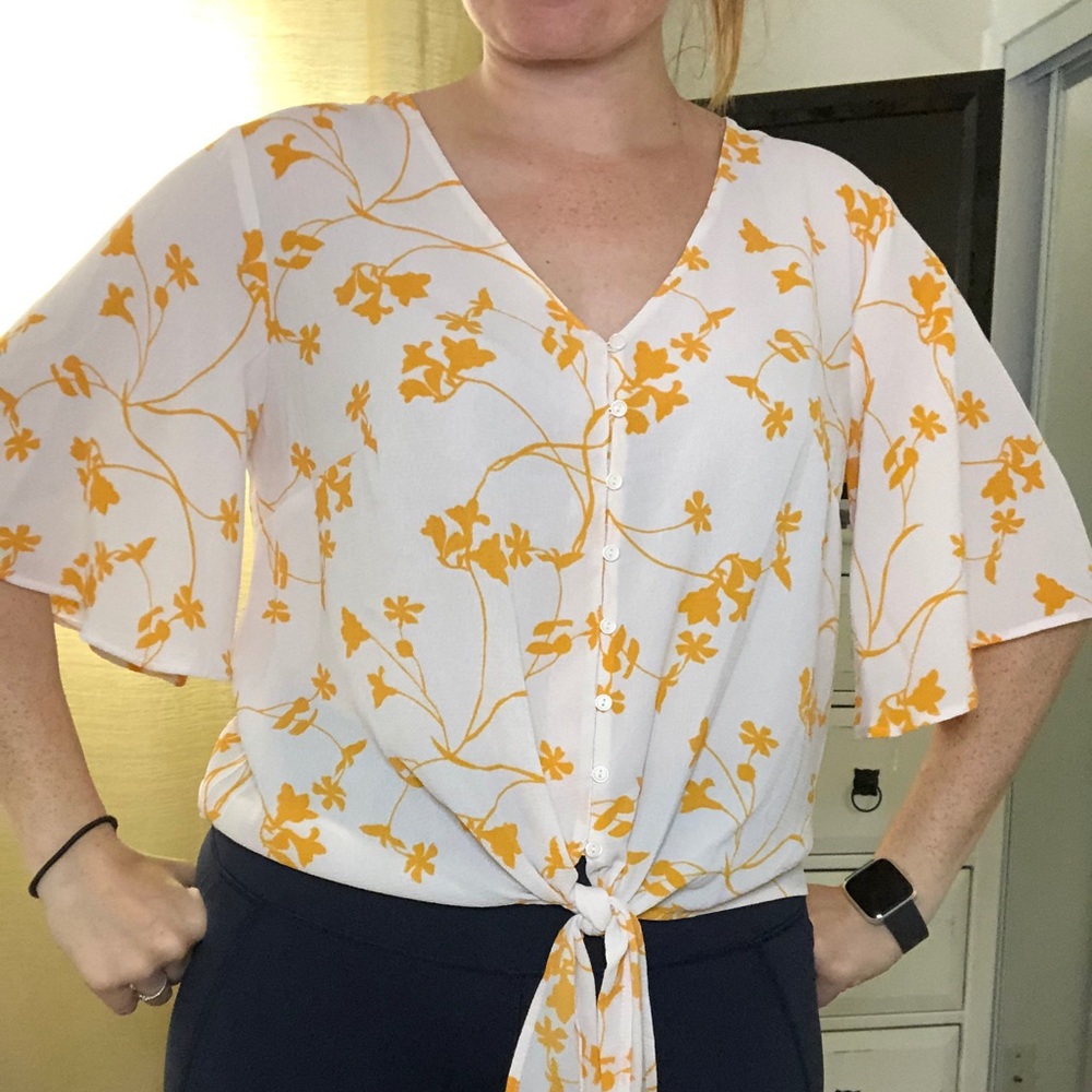 Lush front tie button down blouse sz M